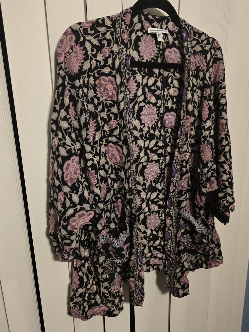 American Eagle Outfitters Black and Purple Floral Kimono Cardigan XS / S
